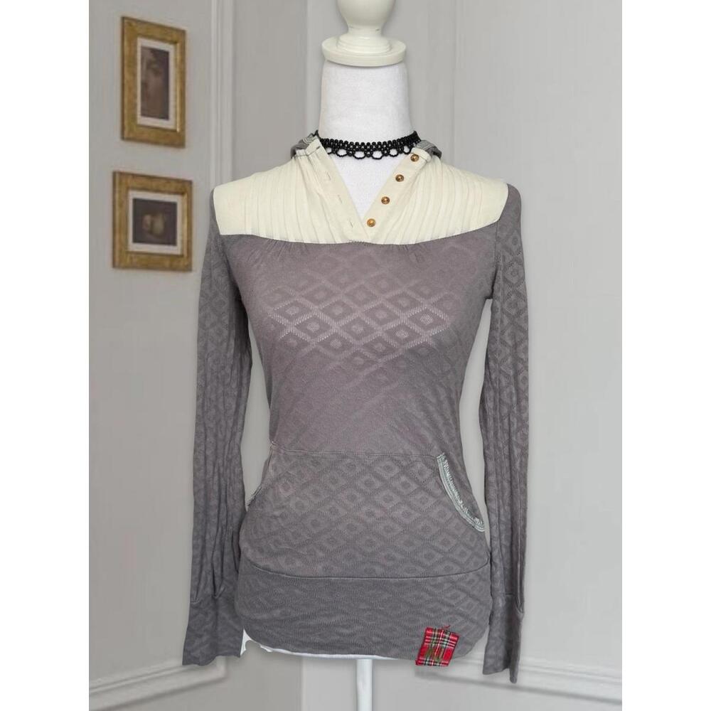 Y2K Euro Gray Hooded Henley Top